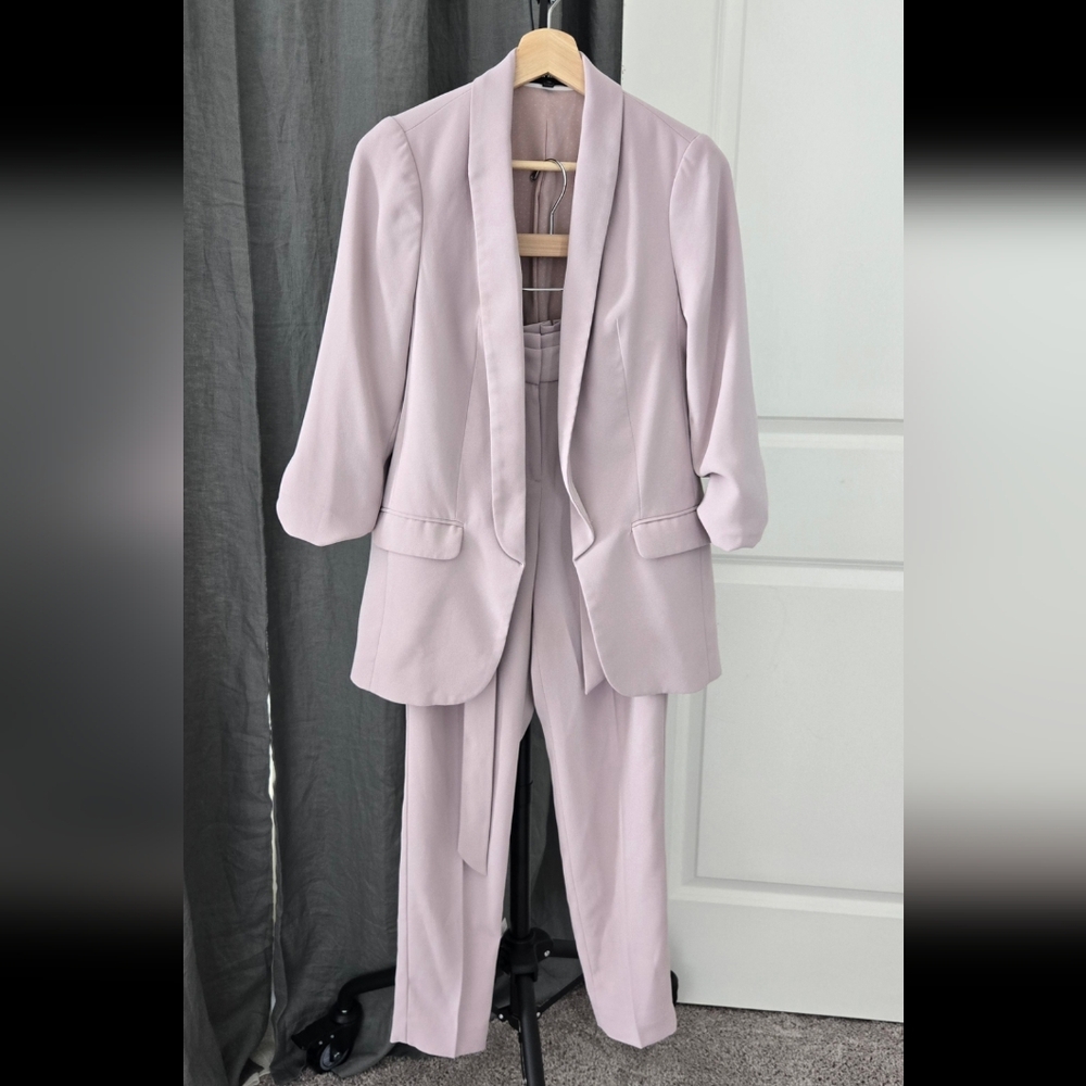 Express Women Light Pink Suit Set